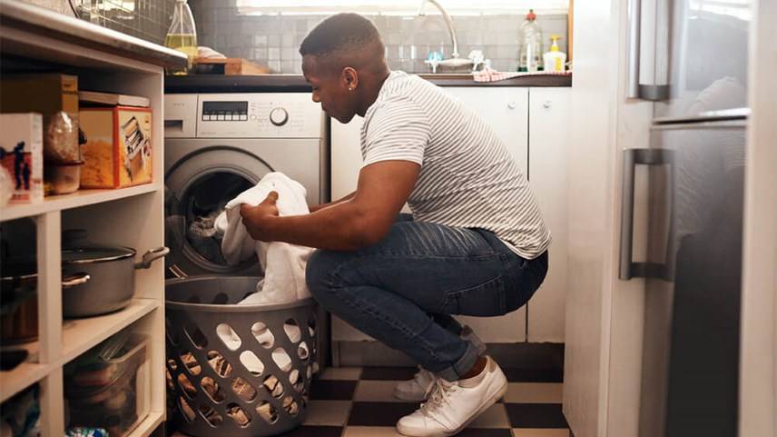 How to wash white clothes